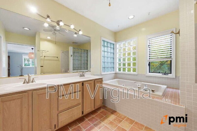 Building Photo - 1128 Kempsville Rd