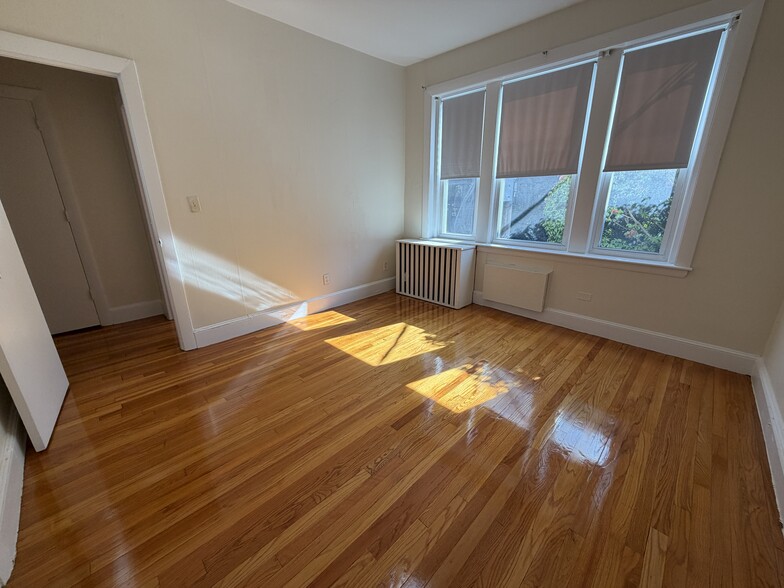 Building Photo - 306 Tappan St