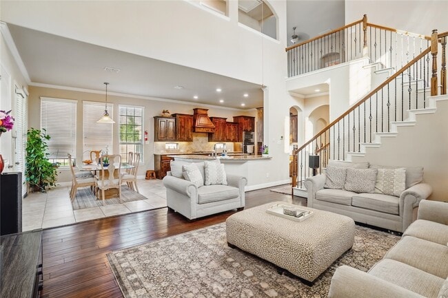 Building Photo - 1001 Vineyard Dr