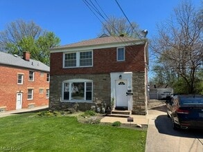 Building Photo - 1811 E 291st St