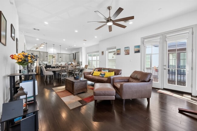 Building Photo - 1621 Rosewood St