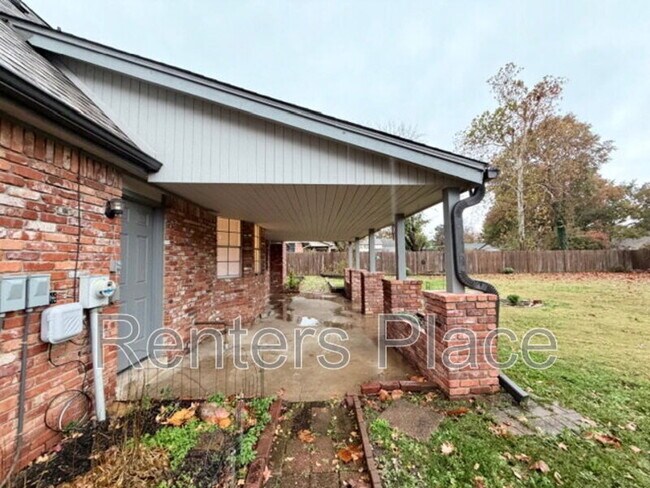 Building Photo - 6310 S 72nd E Pl