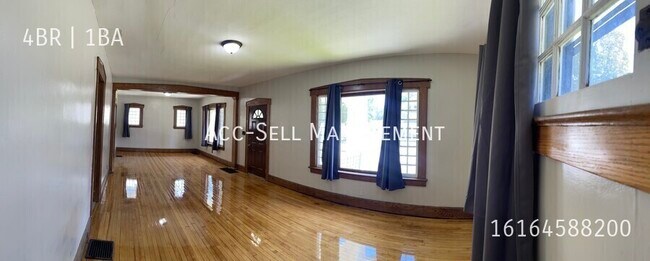 Building Photo - 14535 16th Ave