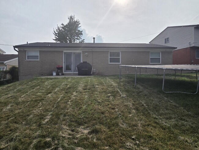 Building Photo - 11884 Hamden Dr