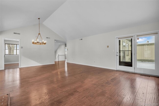 Building Photo - 504 Heritage Hls