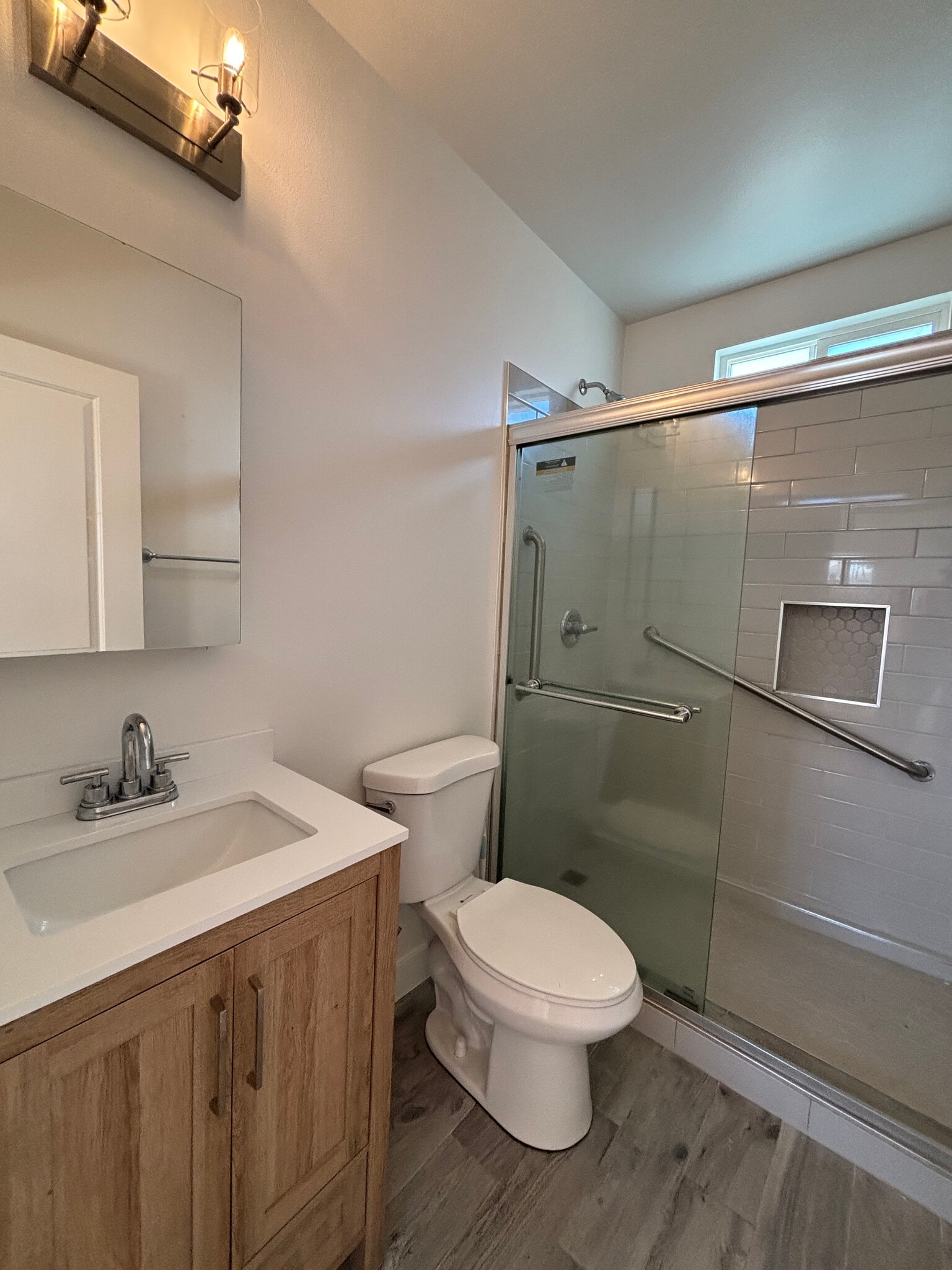 Building Photo - 4948 Twain Ave