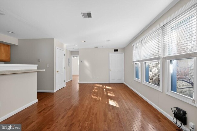 Building Photo - 1521 N 15th St