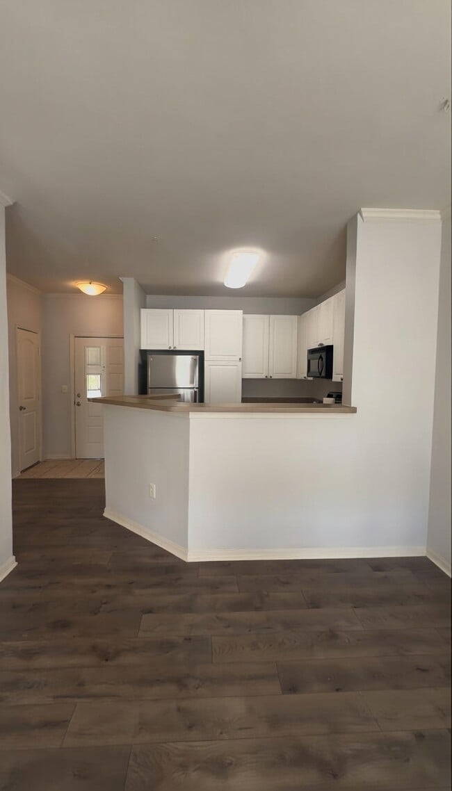 Building Photo - 4221 W Spruce St