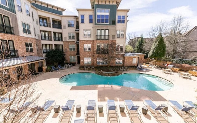 Building Photo - 1100 Ashwood Pkwy