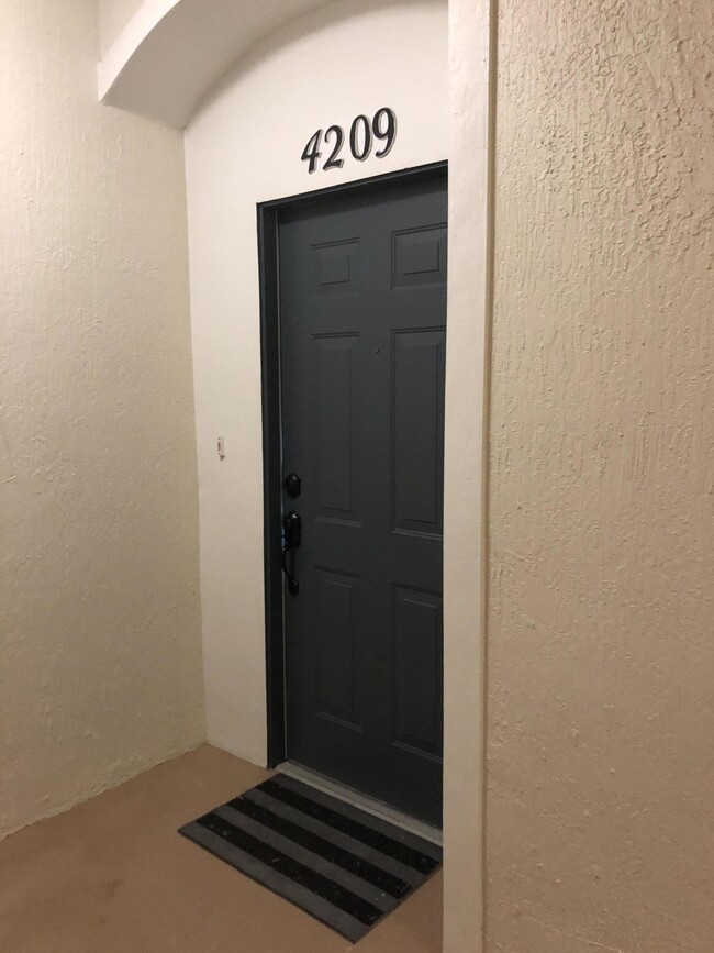 Building Photo - 11251 Campfield Dr