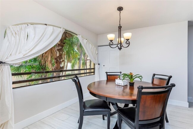 Building Photo - 3559 Magellan Cir