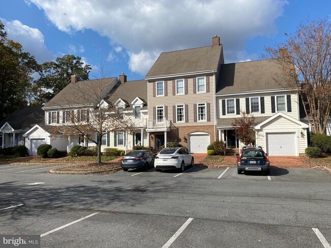 Building Photo - 28498 Sawgrass Ct