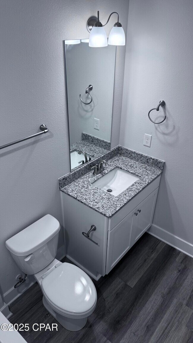 Building Photo - 205 Palmeras Marinas Ln