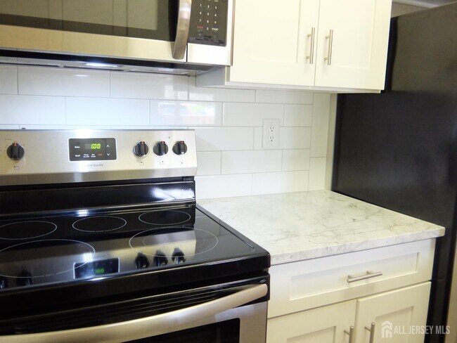 Building Photo - 5307 Ravens Crest Dr