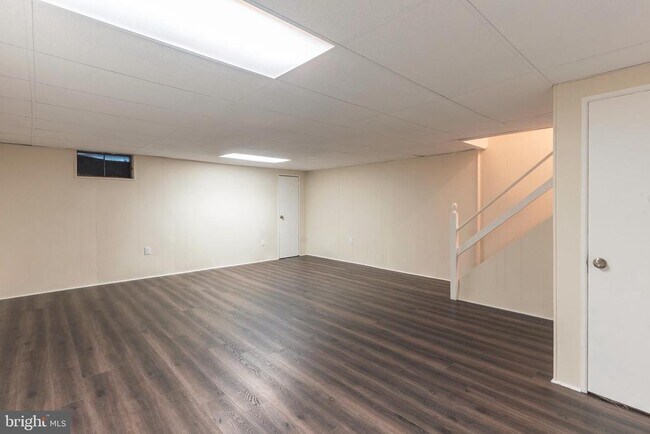 Building Photo - 308 Wayne Ct