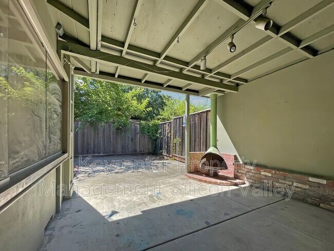 Building Photo - 4939 Union Ave