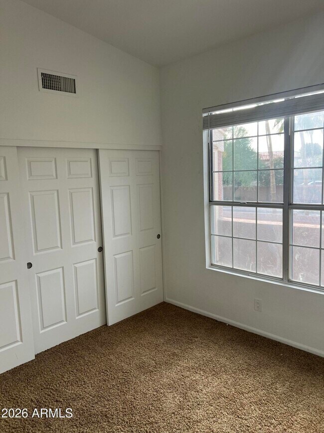 Building Photo - 15858 S 33rd Pl