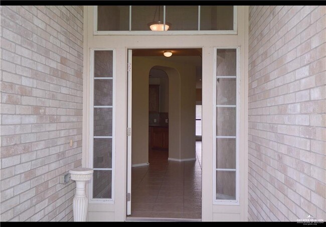 Building Photo - 20 Santa Lydia St