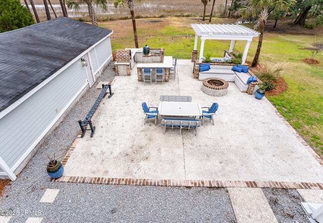 Building Photo - 55 Coosaw River Dr