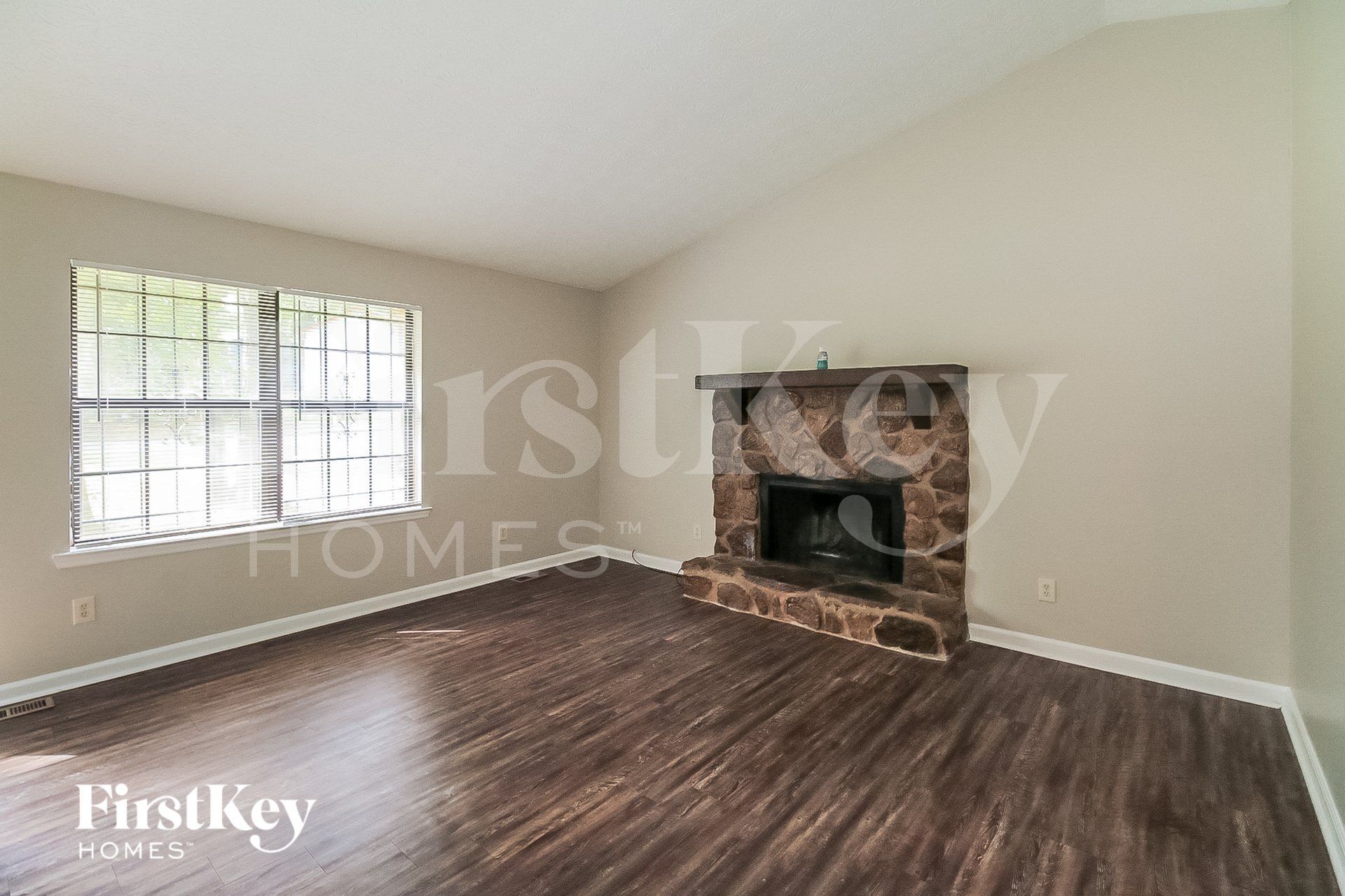 Building Photo - 7210 Buck Creek Dr