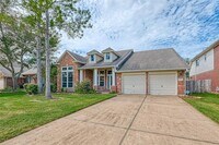 Building Photo - 3214 Millbrook Dr