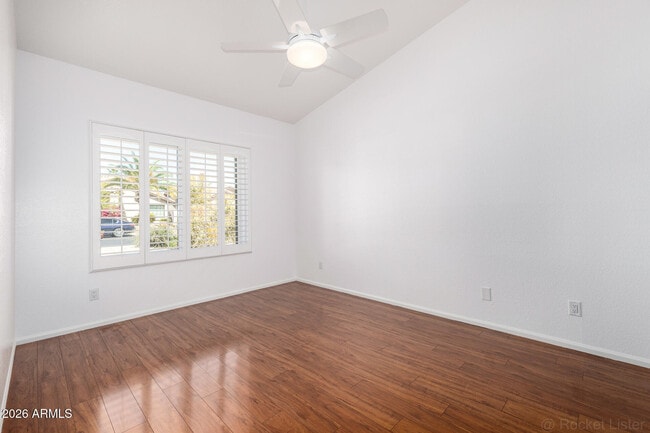 Building Photo - 9907 E Wood Dr