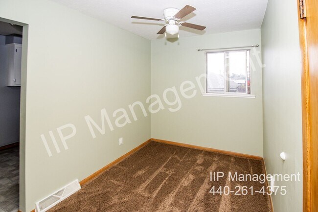 Building Photo - 14152 Berwyn Ave