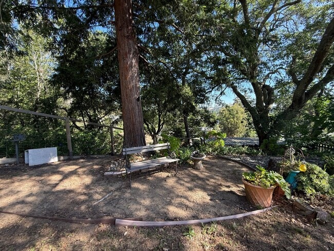 Building Photo - SPACIOUS 3BR/3BA NOVATO HOME WITH FLEXIBLE FLOORPLAN, LARGE FAMILY ROOM AND BONUS AREAS, GREAT OU...