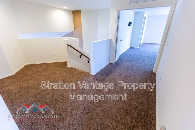 Building Photo - 2234 W Pima Ave