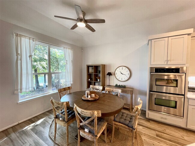Building Photo - 22626 Fanwick Dr
