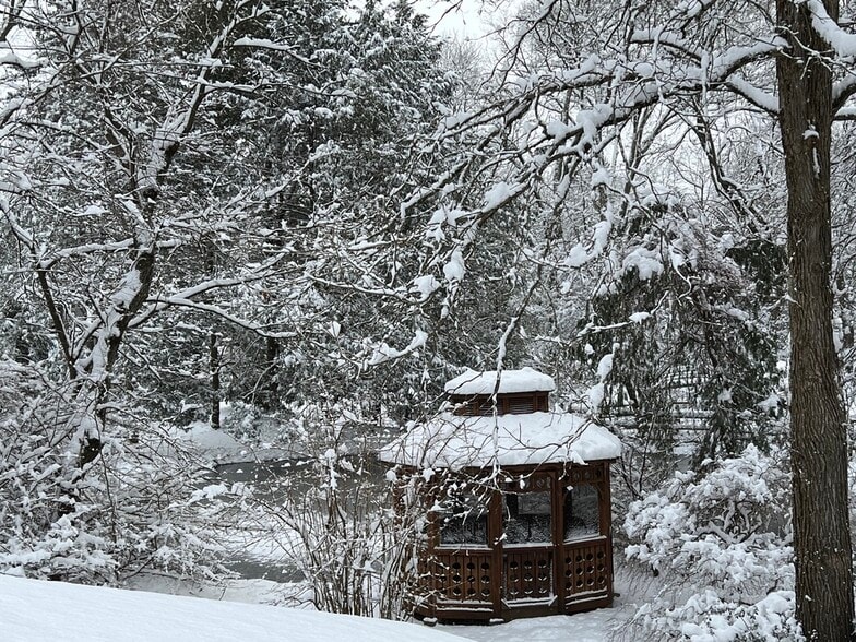 Building Photo - 16 Crooked Mile Rd