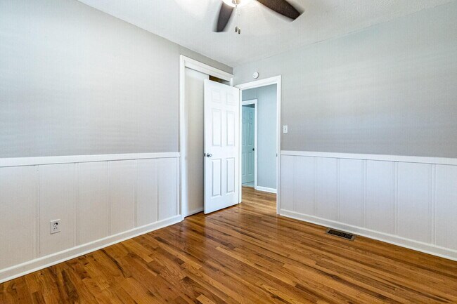 Building Photo - 3814 32nd St