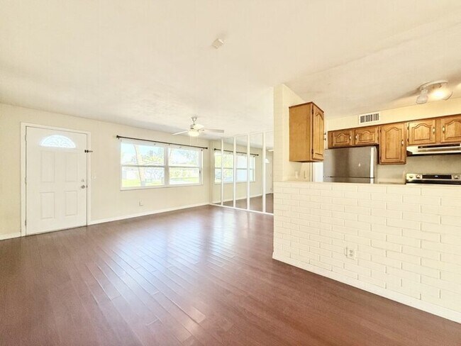 Building Photo - 13788 Montego Dr