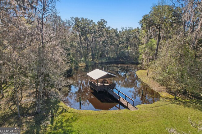 Building Photo - 325 White Oak Pl