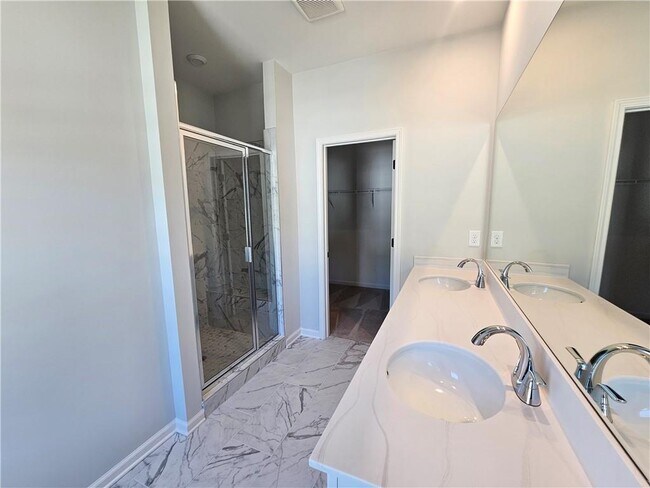 Building Photo - 3250 Willow Glade Trl