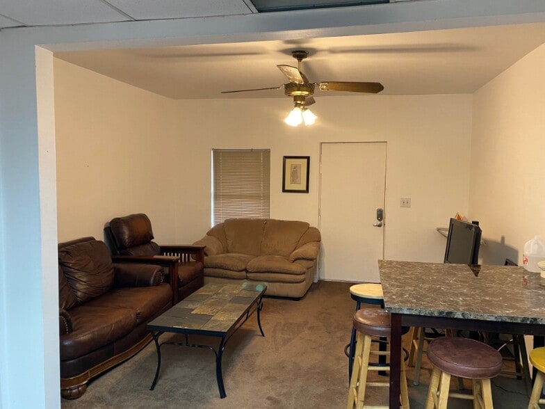 Primary Photo - 55 Rogge St