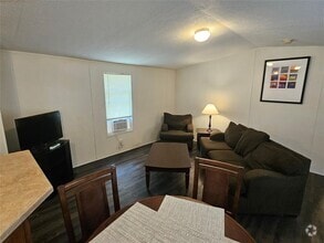 Building Photo - 1225 Osteen St