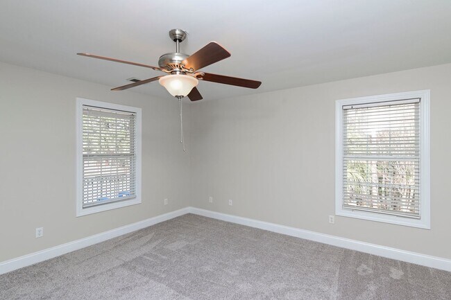 Building Photo - 203 Naples Ave