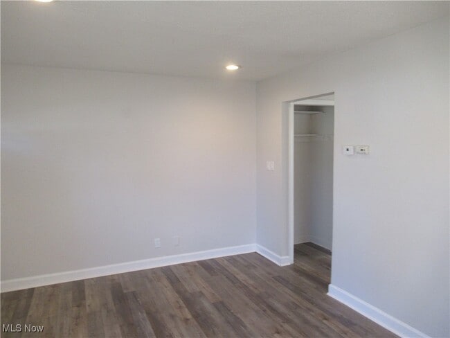 Building Photo - 12009 Summerland Ave