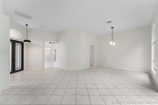 Building Photo - 18596 Ocean Mist Dr