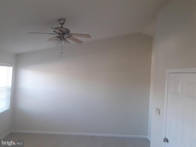 Building Photo - 3320 Anne De Bourgh Dr