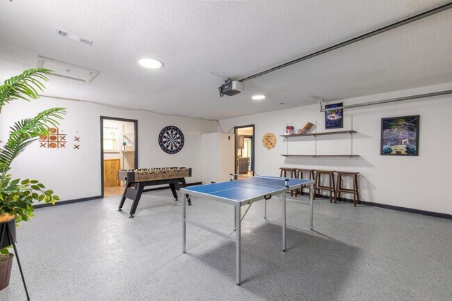 Building Photo - 400 Allensville Rd