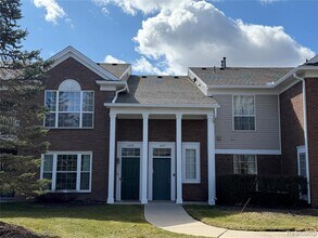 Building Photo - 16751 Carriage Wy