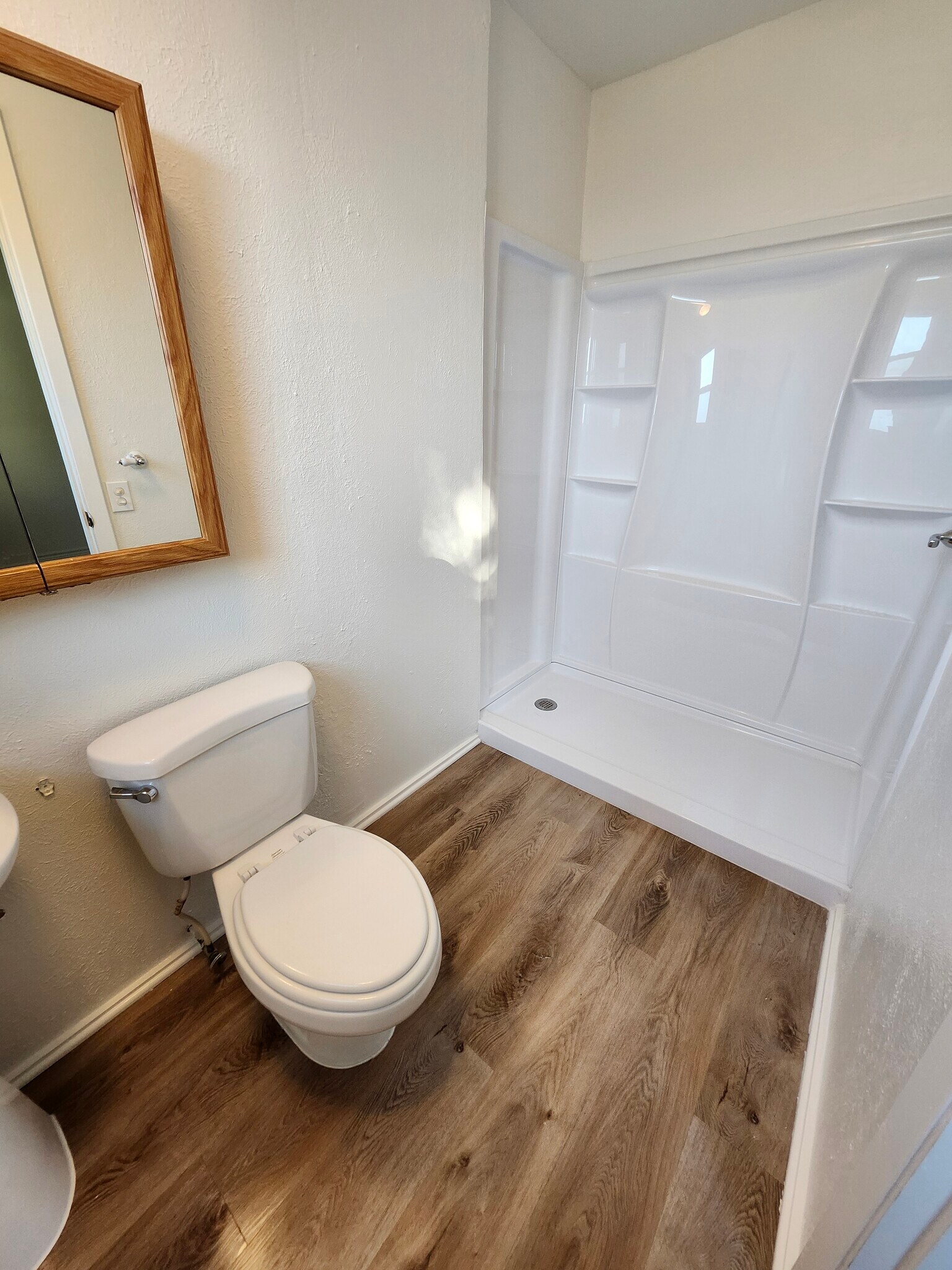 Bathroom 2 - 1602 Ravenwood Dr