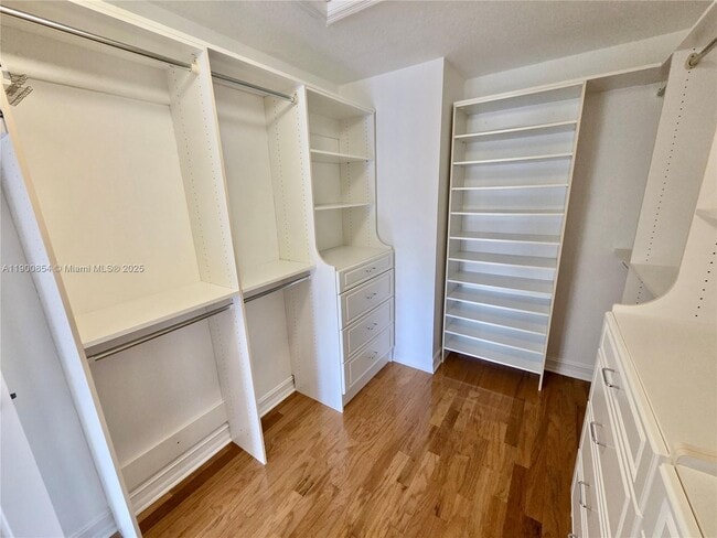 Building Photo - 21025 NE 31st Ave