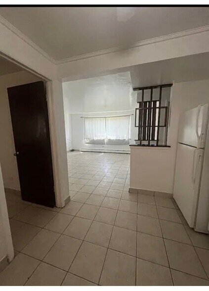 Building Photo - 10466 Betty Ct