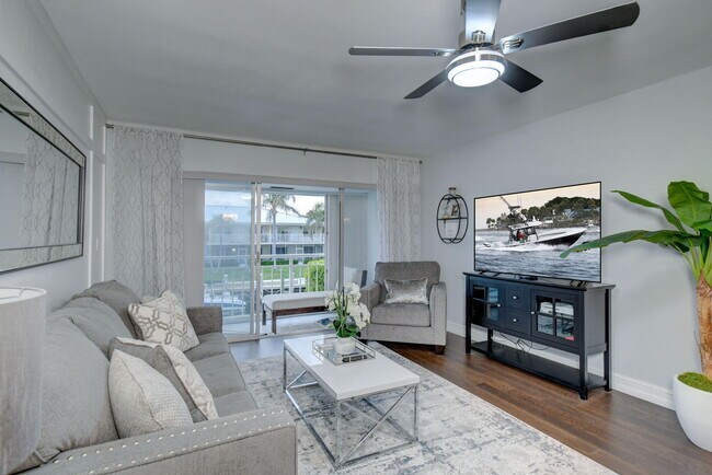 Building Photo - 68 Yacht Club Dr