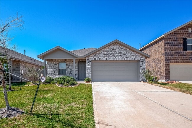 Building Photo - 18111 Robin Creek Dr