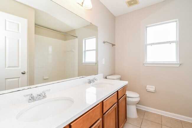 Building Photo - 9286 Hawkeye Dr