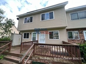 Building Photo - 220 Mascoma St